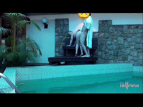 ❤️ Chefe convida empregada para a piscina, mas não conseguiu resistir a um Porno real vídeo em nós pt-br.hentaivost.ru ☑