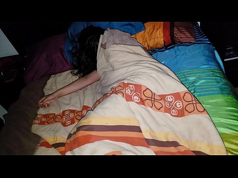 ❤️ Stepson berating sua jovem madrasta enquanto ela dorme. Porno real vídeo em nós pt-br.hentaivost.ru ☑